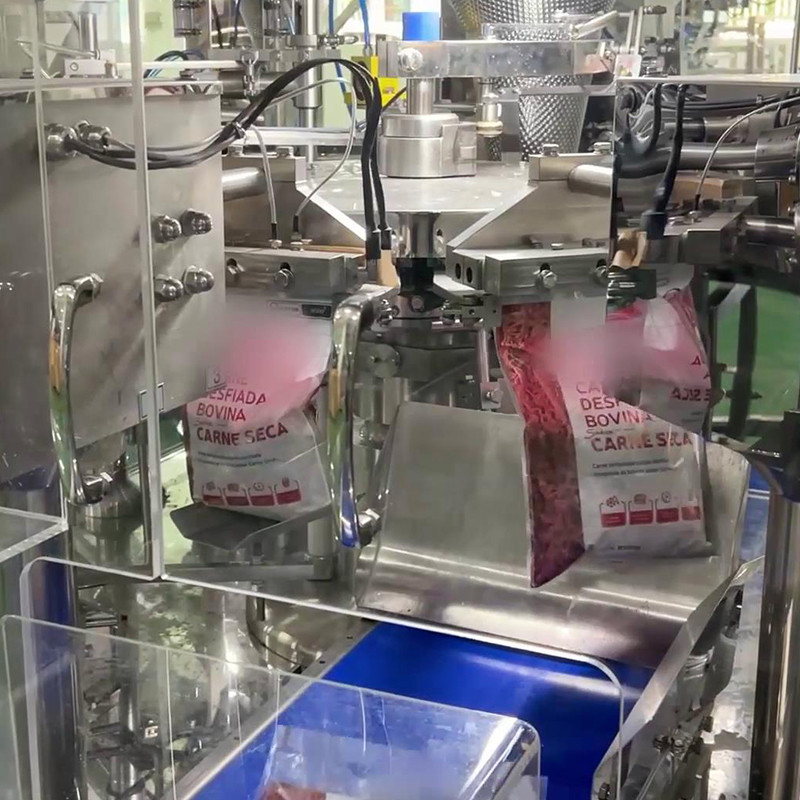 Customized Efficient Dehydrated Beef Nuggets Quantitative Bagging Packaging Machine Ready To Eat Food Beef Multihead Weigher